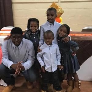 Meet your Posher, Perry